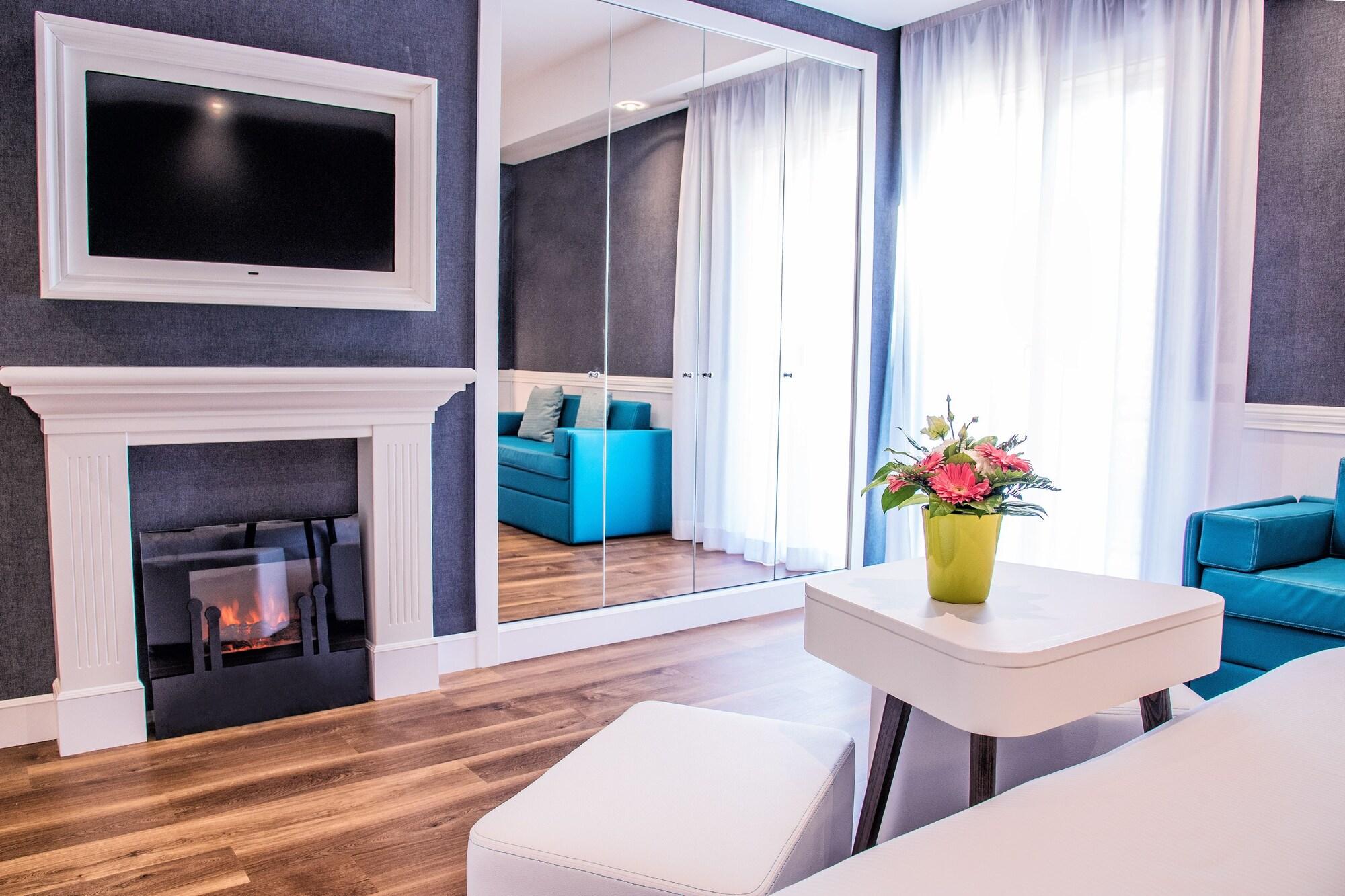 Villa Adriatica Ambienthotels Rimini Exterior photo